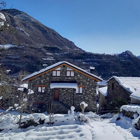 Apartamentos Turisticos: Tu Casa En Sahun Buitenkant foto