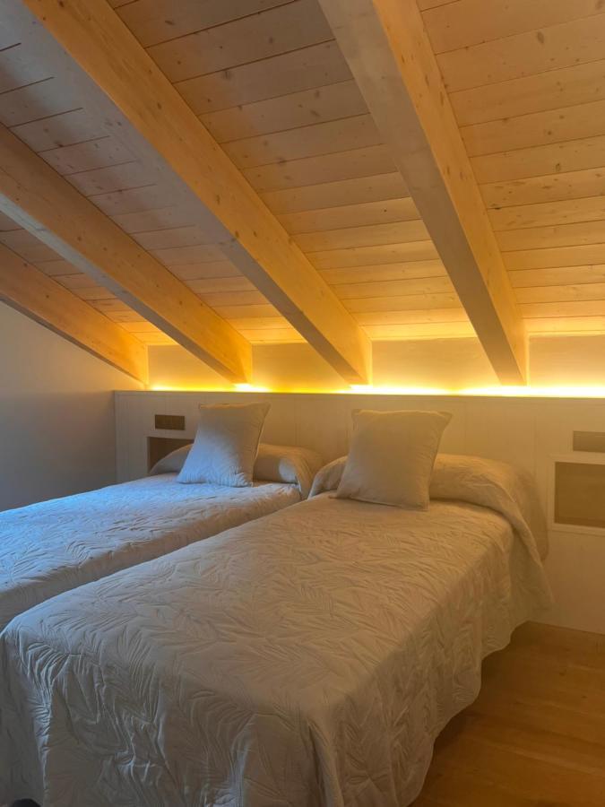 Apartamentos Turisticos: Tu Casa En Sahun Buitenkant foto
