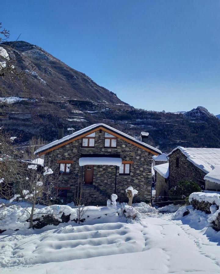 Apartamentos Turisticos: Tu Casa En Sahun Buitenkant foto
