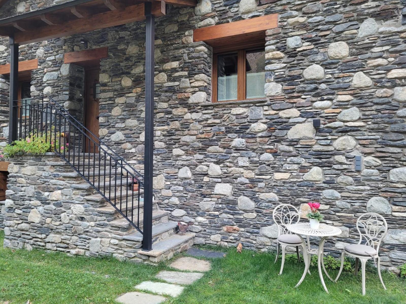Apartamentos Turisticos: Tu Casa En Sahun Buitenkant foto